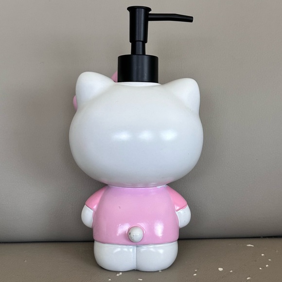 Hello Kitty 3D Kitty Lotion Pump - Pink Gemstone - Picture 3 of 4